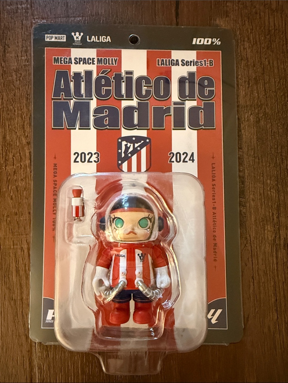 100% Mega Space Molly Atlético de Madrid Red Collector Figure